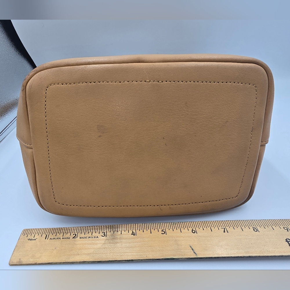 Vintage COACH 9823 Camel Leather Hobo Legacy Shoulder Bag Purse Made USA *flaws* - Picture 10 of 16